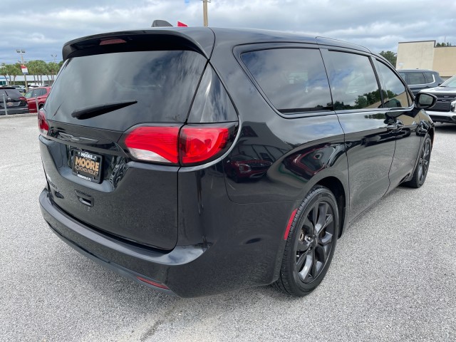 used 2019 Chrysler Pacifica car, priced at $17,995