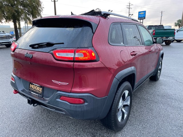 used 2015 Jeep Cherokee car, priced at $11,995