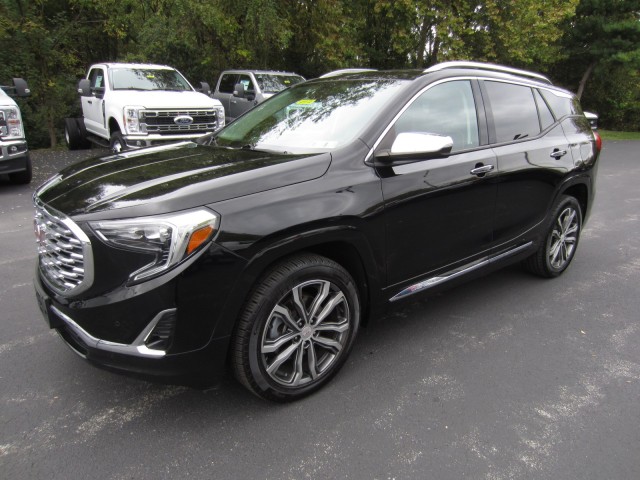 used 2020 GMC Terrain car, priced at $22,998