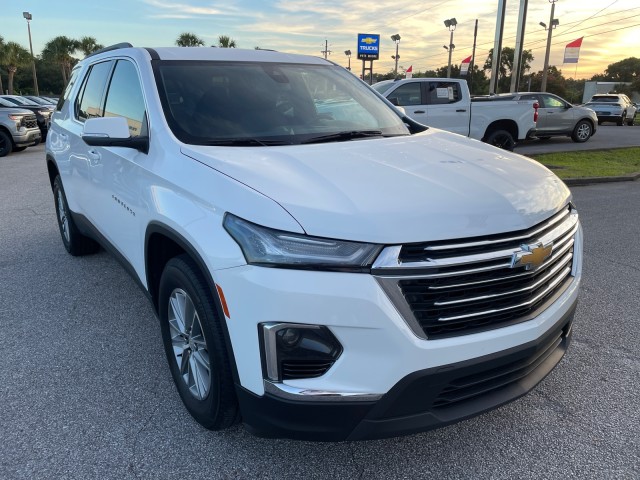 used 2023 Chevrolet Traverse car, priced at $31,995