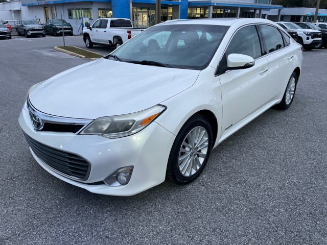 used 2013 Toyota Avalon Hybrid car, priced at $9,995