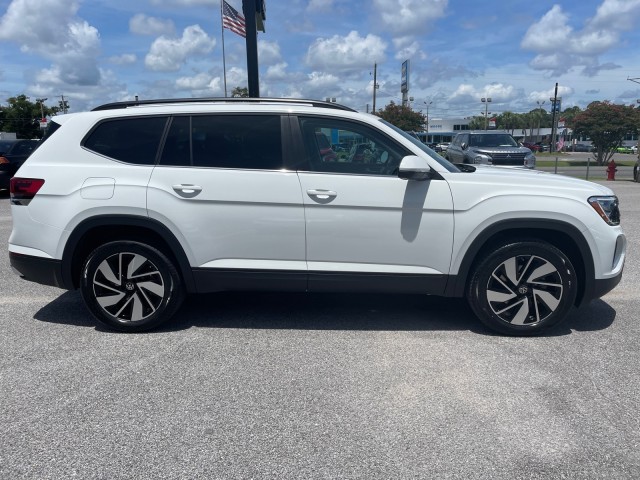 new 2024 Volkswagen Atlas car, priced at $41,699