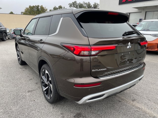 new 2024 Mitsubishi Outlander car, priced at $39,945