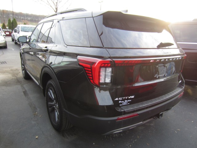 new 2025 Ford Explorer car, priced at $49,640