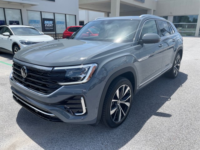 new 2024 Volkswagen Atlas Cross Sport car, priced at $50,699