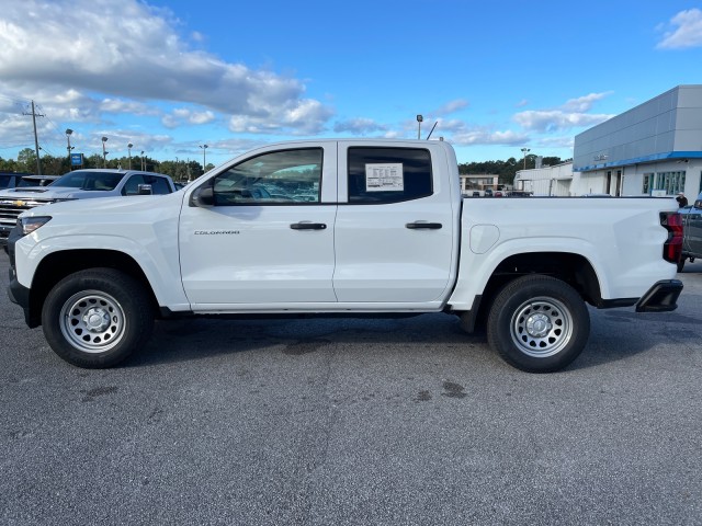 new 2024 Chevrolet Colorado car, priced at $31,395