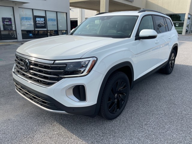 new 2024 Volkswagen Atlas car, priced at $40,999