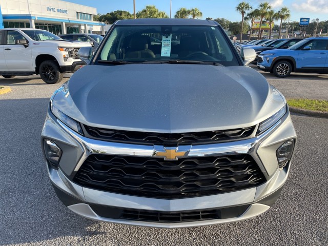 new 2025 Chevrolet Blazer car, priced at $38,585