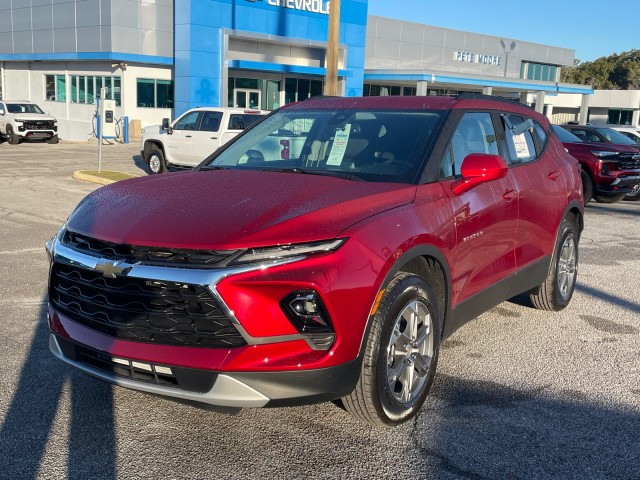 new 2025 Chevrolet Blazer car, priced at $38,515