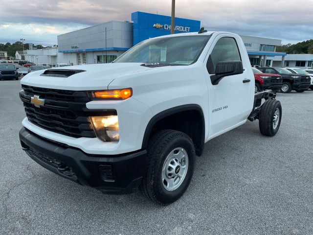 new 2025 Chevrolet Silverado 2500HD car, priced at $50,068