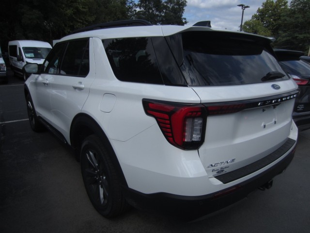 new 2025 Ford Explorer car, priced at $50,245