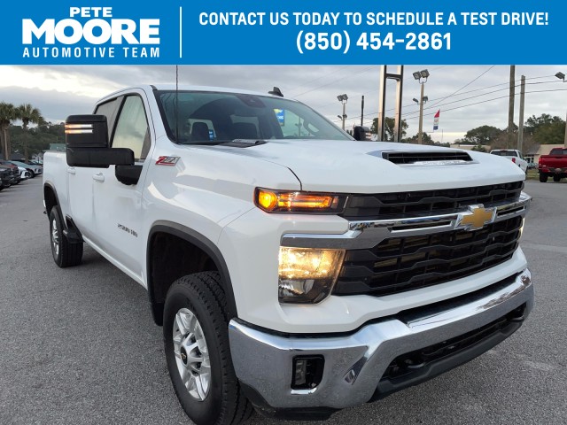 used 2024 Chevrolet Silverado 2500HD car, priced at $52,995