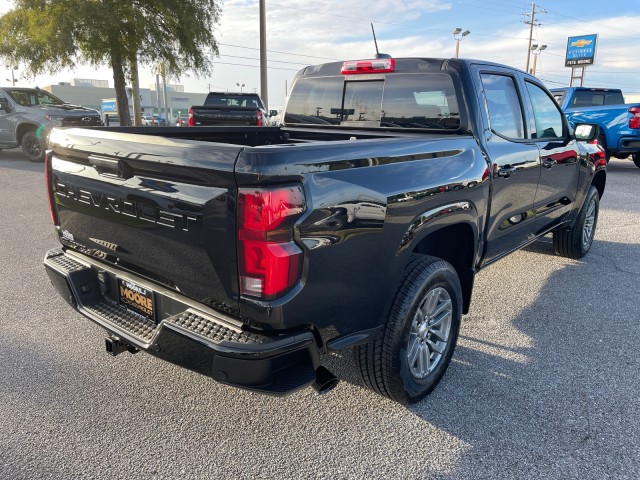 new 2024 Chevrolet Colorado car, priced at $41,115