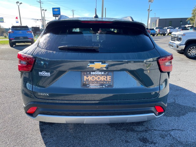 new 2025 Chevrolet Trax car, priced at $24,985