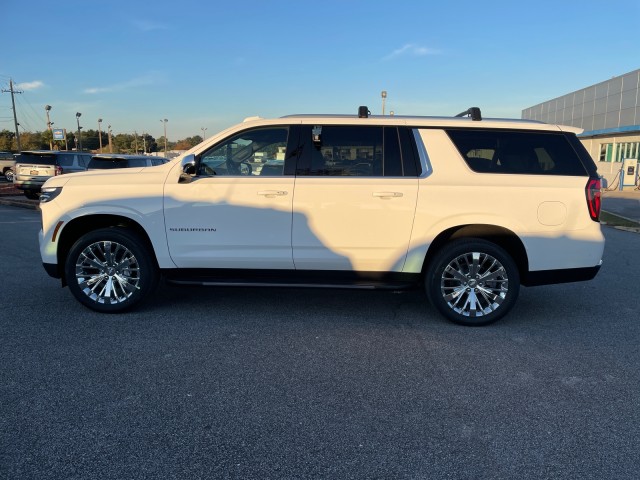 new 2025 Chevrolet Suburban car, priced at $68,640