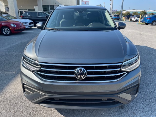 new 2024 Volkswagen Tiguan car, priced at $31,999