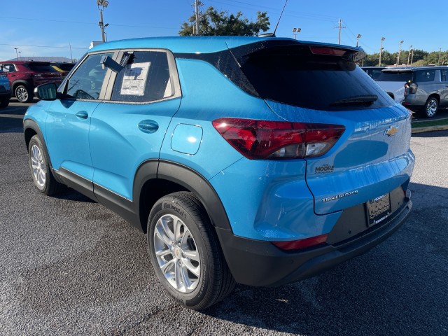 new 2025 Chevrolet TrailBlazer car, priced at $26,075