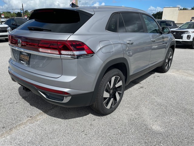 new 2024 Volkswagen Atlas Cross Sport car, priced at $40,499