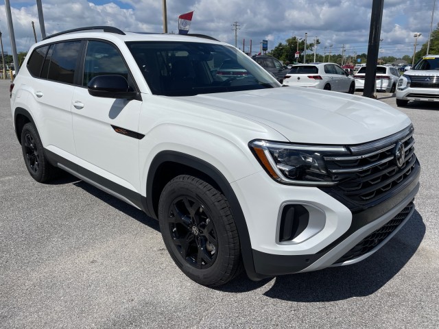 new 2024 Volkswagen Atlas car, priced at $50,199