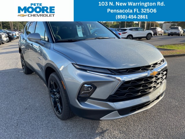 new 2025 Chevrolet Blazer car, priced at $38,585