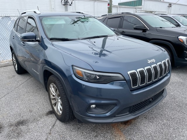 used 2021 Jeep Cherokee car, priced at $20,995