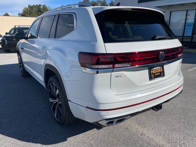 new 2025 Volkswagen Atlas car