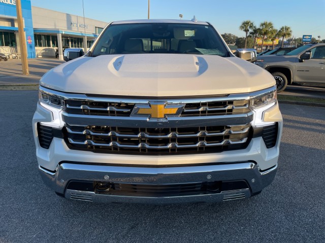 new 2025 Chevrolet Silverado 1500 car, priced at $72,900