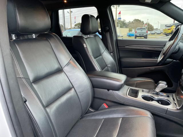 used 2021 Jeep Grand Cherokee car, priced at $24,995